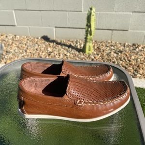 Boys size 3 Florsheim brown leather loafers.